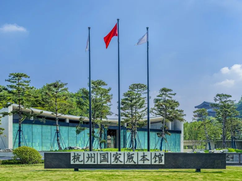 1661747237594881l7Bv.jpg 64033.jpg